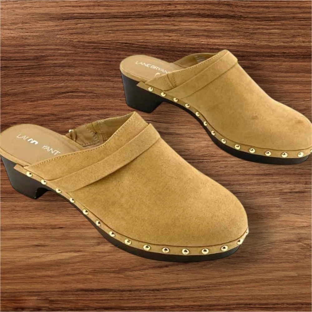 NWOT- Lane Bryant Tan Women's Clogs with Gold Accents.